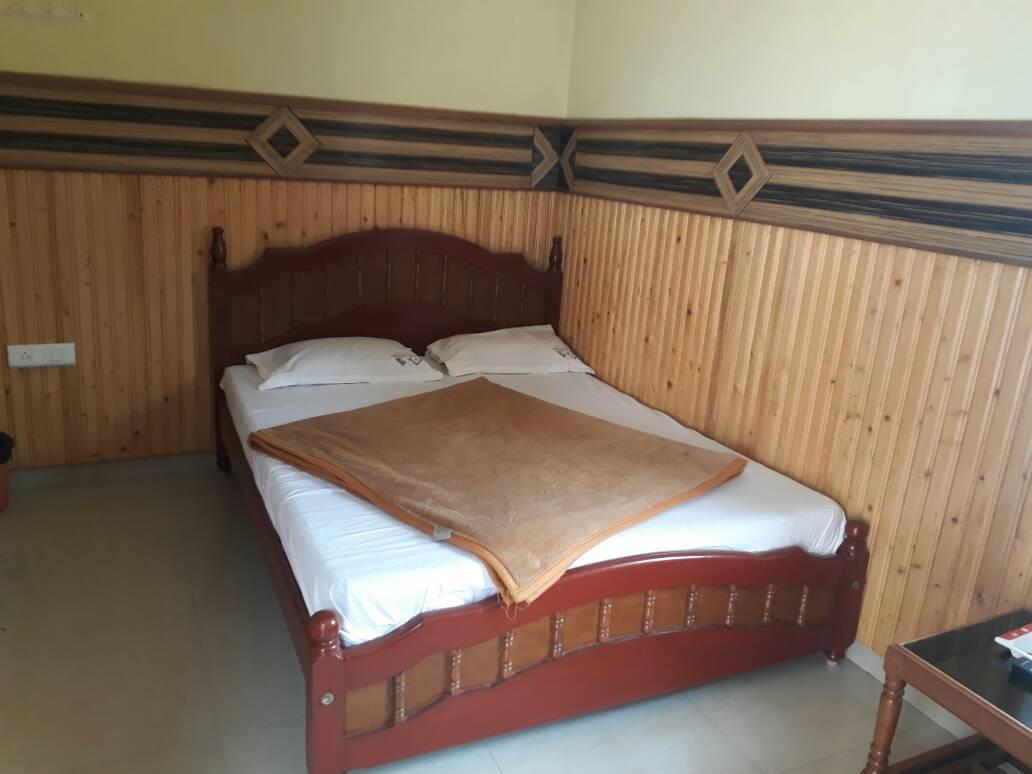 Yogi Residency Hotel โกไดกานัล ภายนอก รูปภาพ
